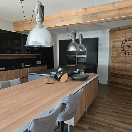 Loft Eclipse 1723